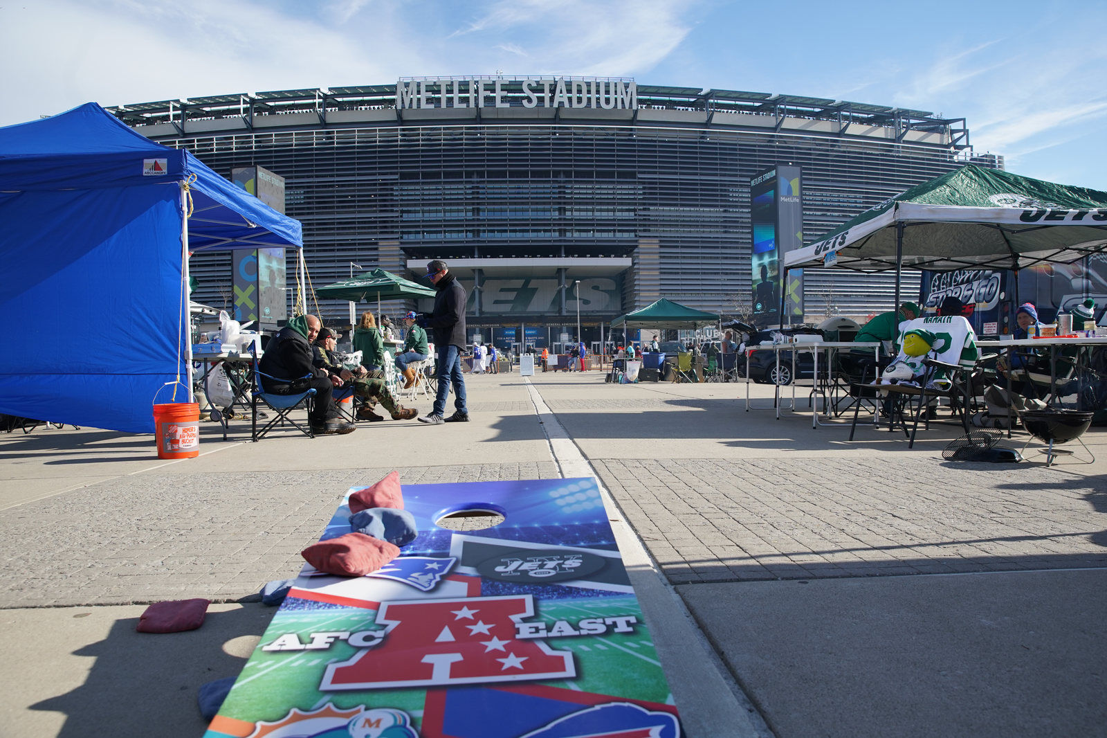 Buffalo Bills take on the New York Jets